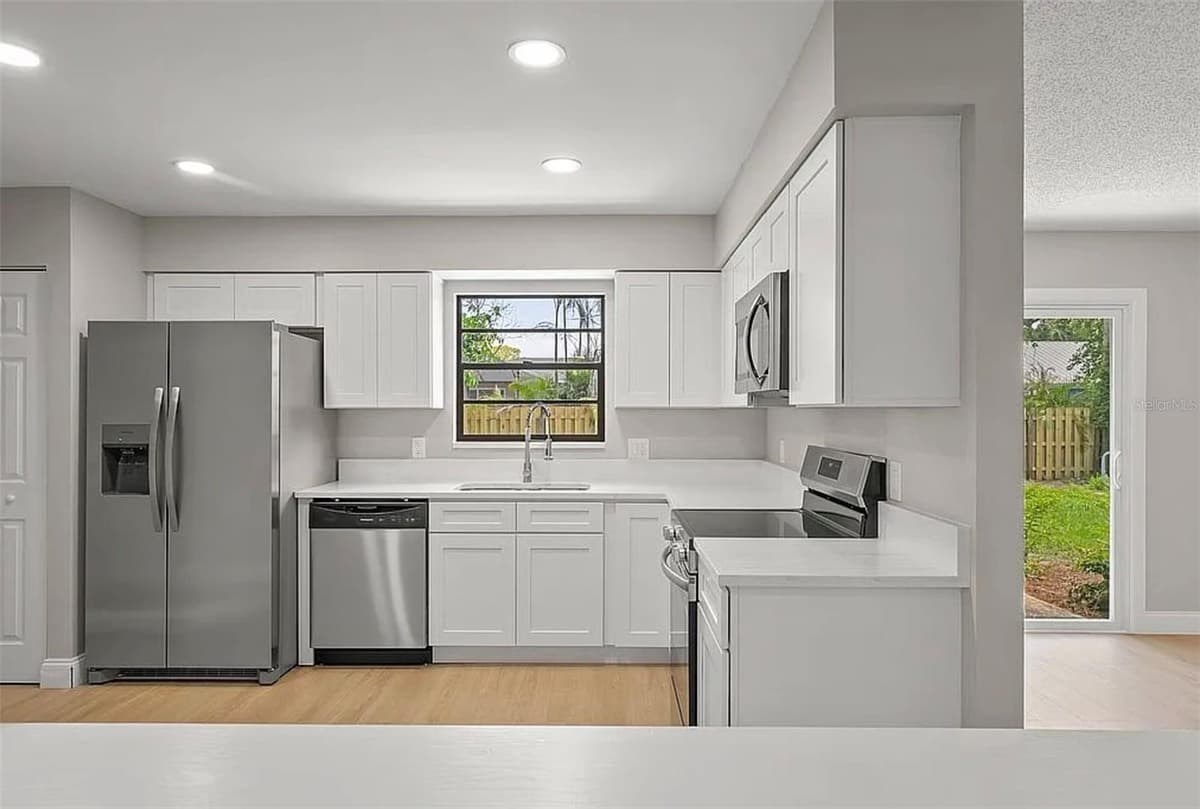 749 ELMONT STREET — photo 16 of 32