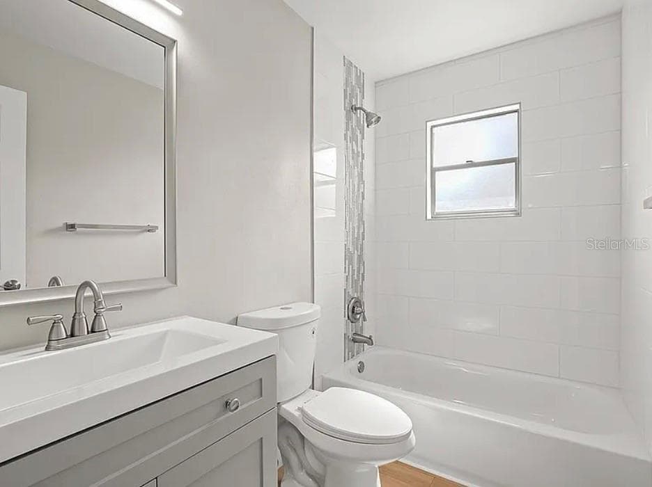 749 ELMONT STREET — photo 21 of 32