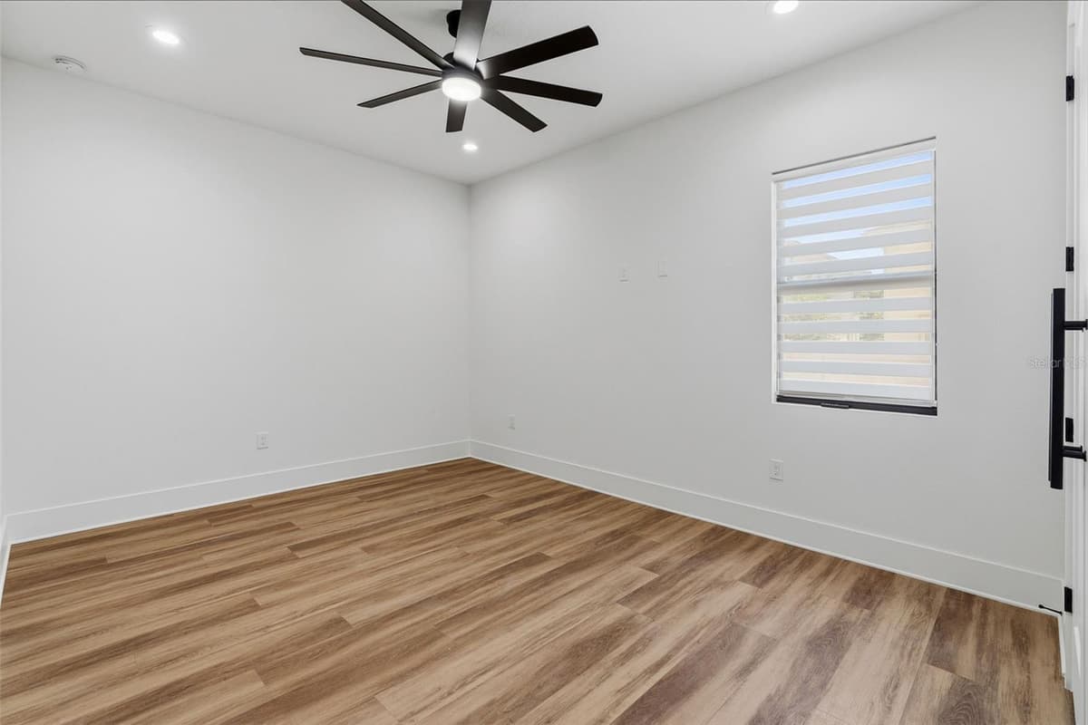 2914 WALNUT STREET — photo 32 of 48