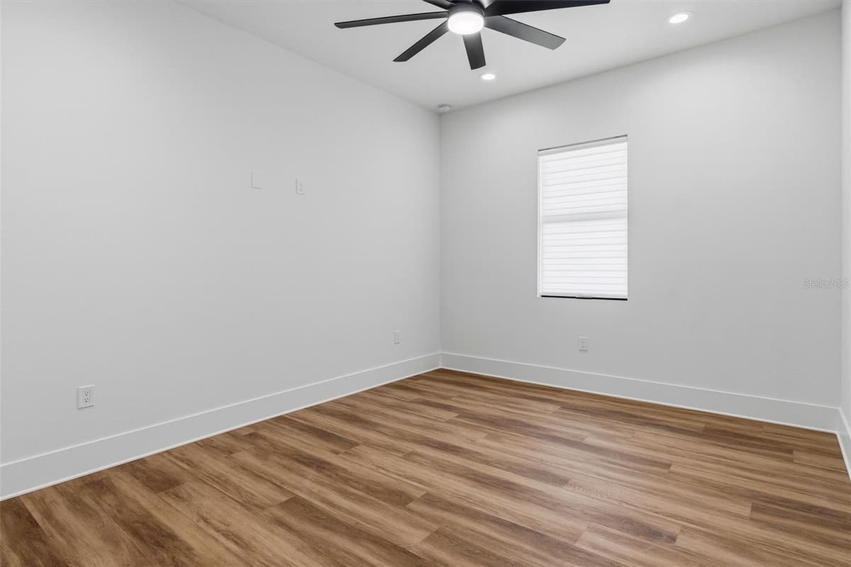 2914 WALNUT STREET — photo 36 of 48