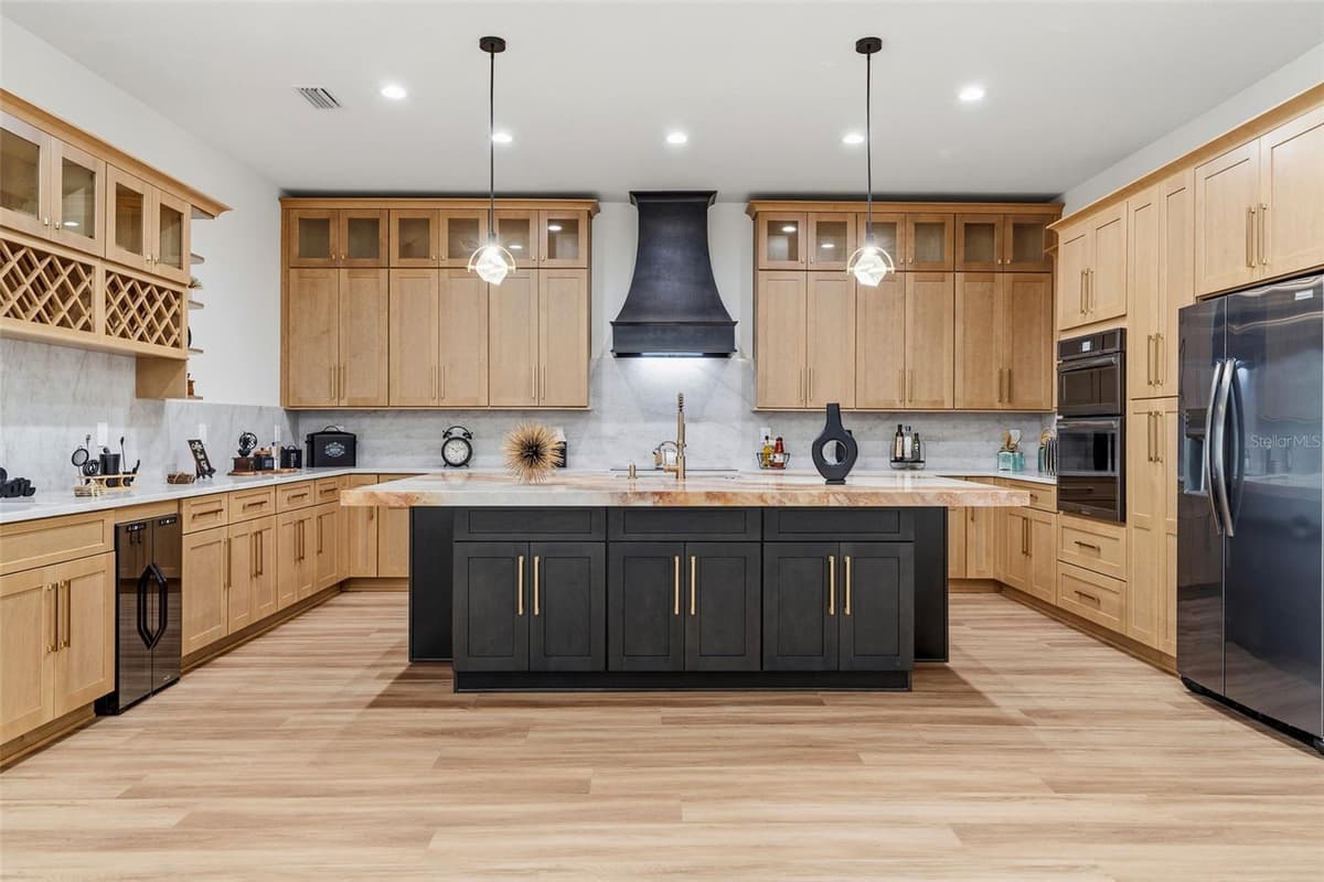 2914 WALNUT STREET — photo 10 of 48