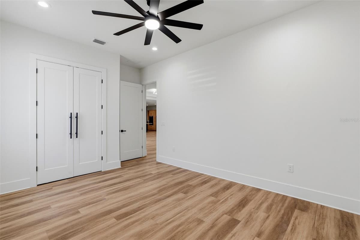 2914 WALNUT STREET — photo 33 of 48