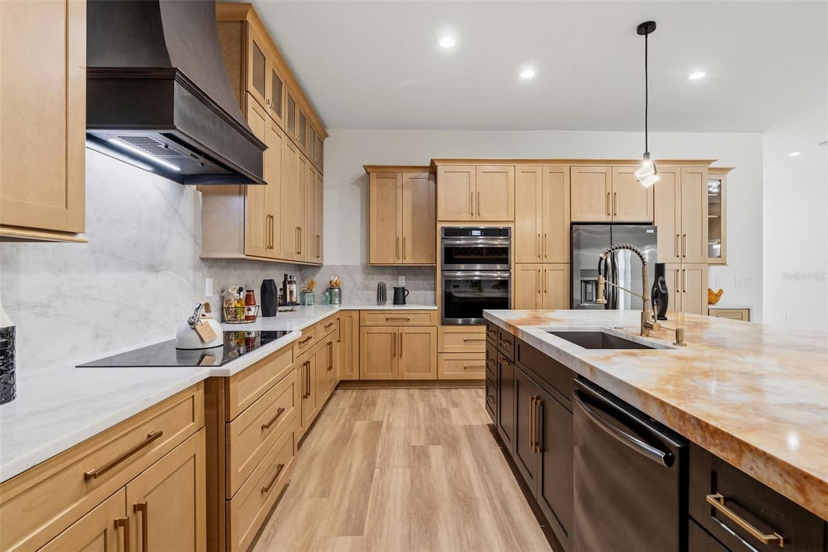 2914 WALNUT STREET — photo 14 of 48