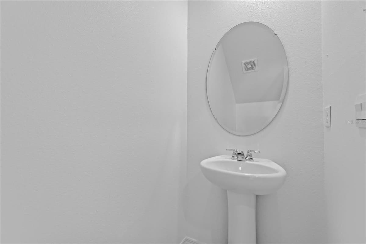 1264 CASCADES AVENUE — photo 34 of 45