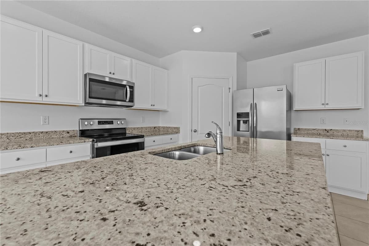 1264 CASCADES AVENUE — photo 15 of 45