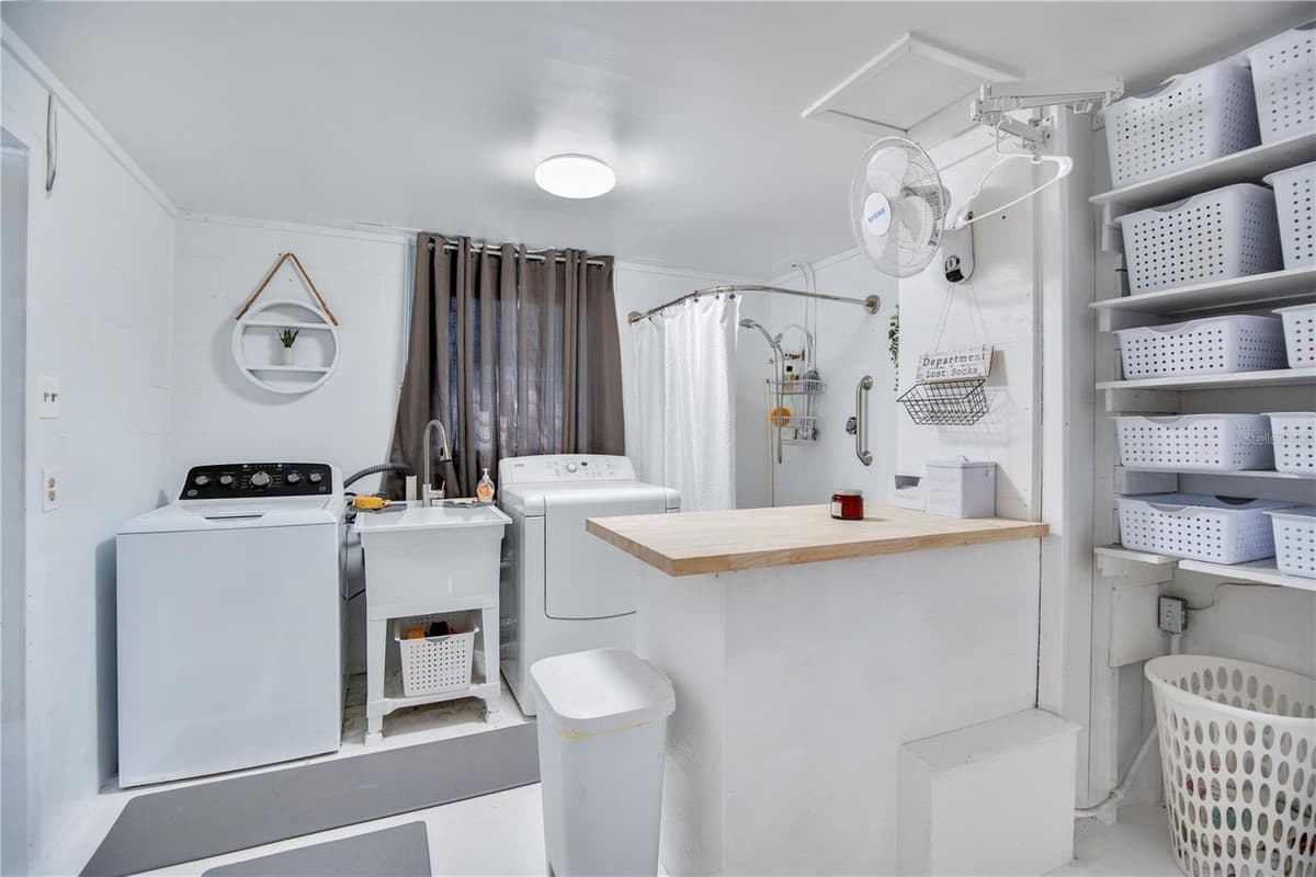 11 ASTER DRIVE — photo 10 of 35