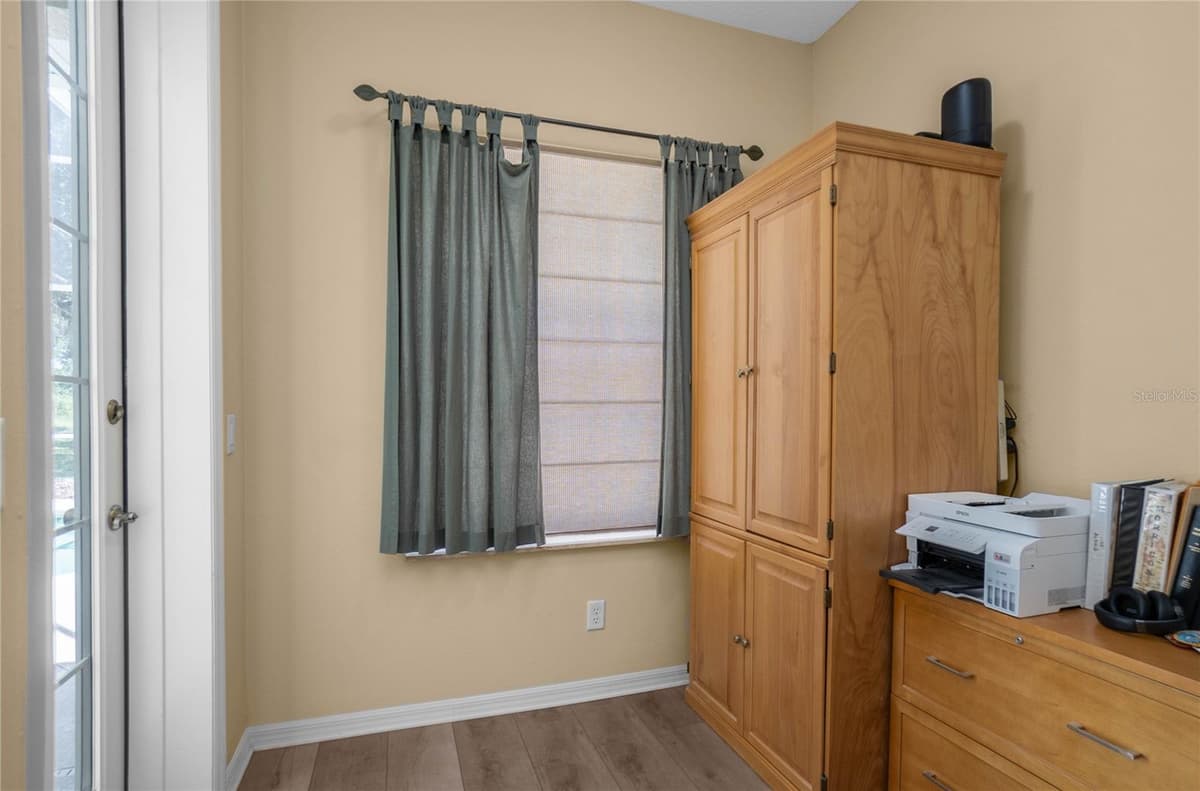 9807 LAKE TAHOE DRIVE — photo 24 of 63