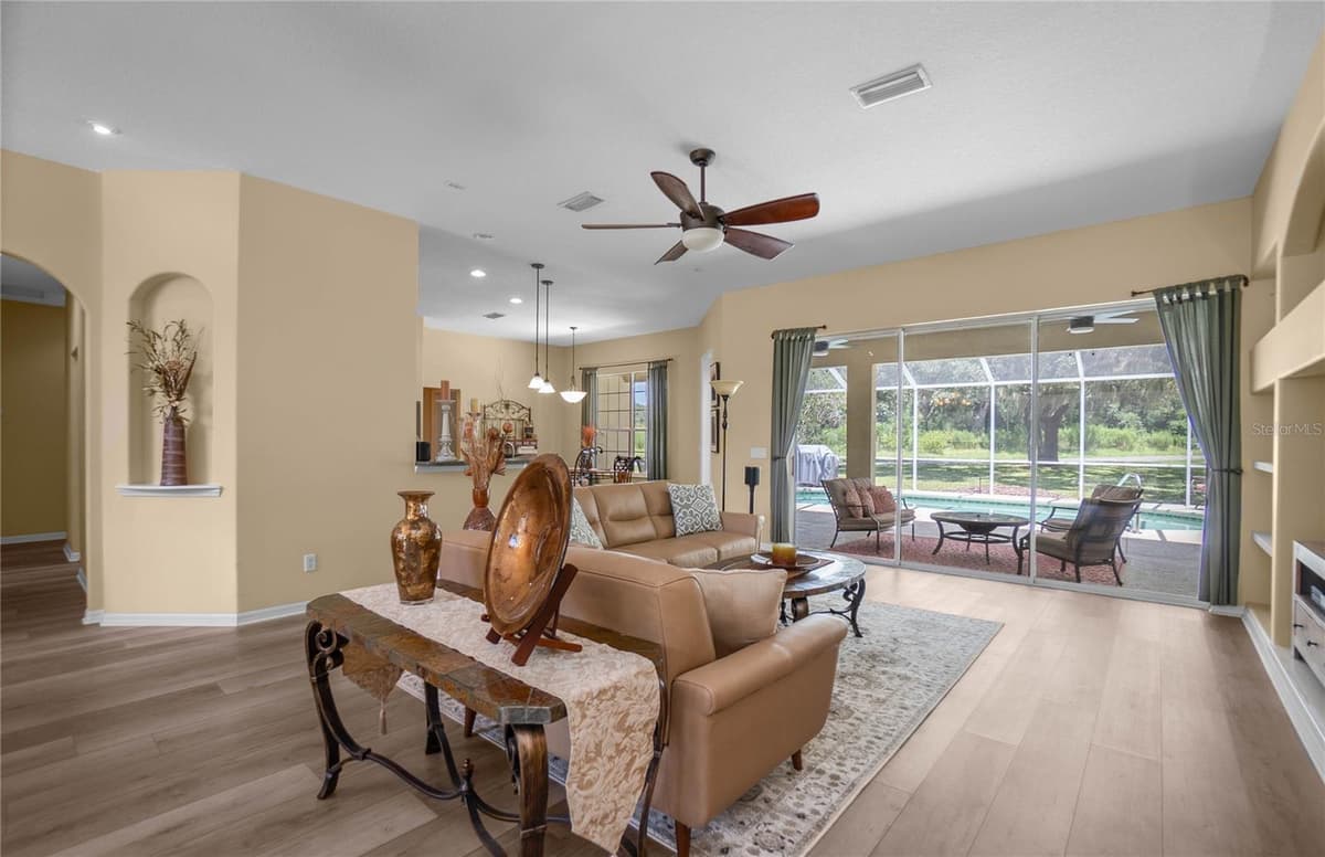 9807 LAKE TAHOE DRIVE — photo 15 of 63
