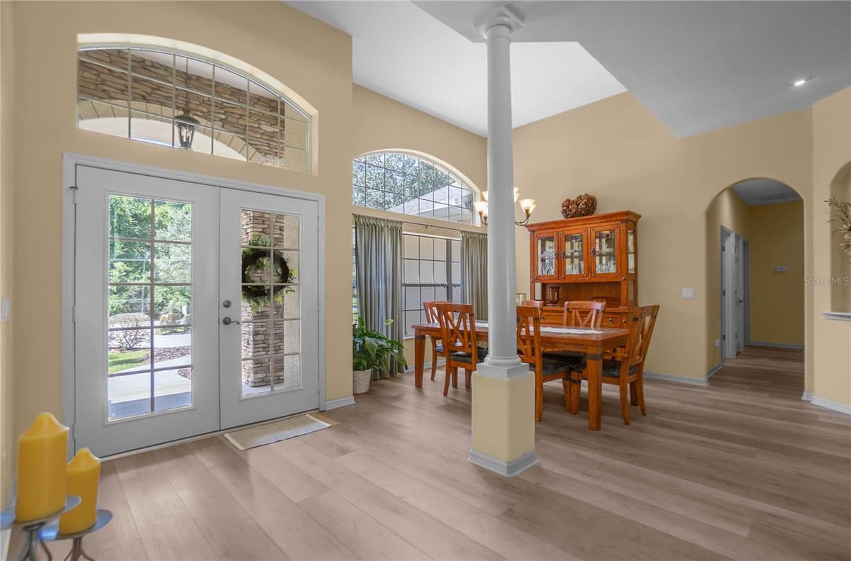 9807 LAKE TAHOE DRIVE — photo 9 of 63