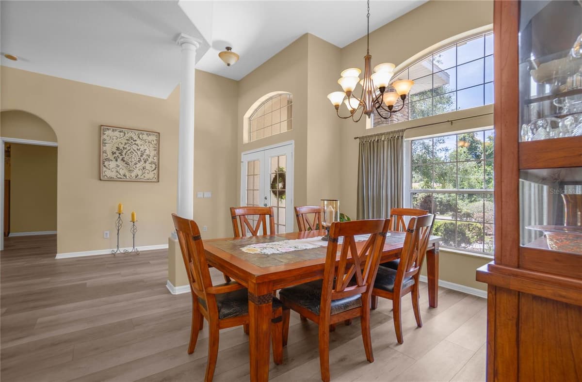 9807 LAKE TAHOE DRIVE — photo 11 of 63