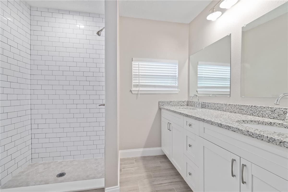 408 VIRGINIA AVENUE — photo 13 of 26