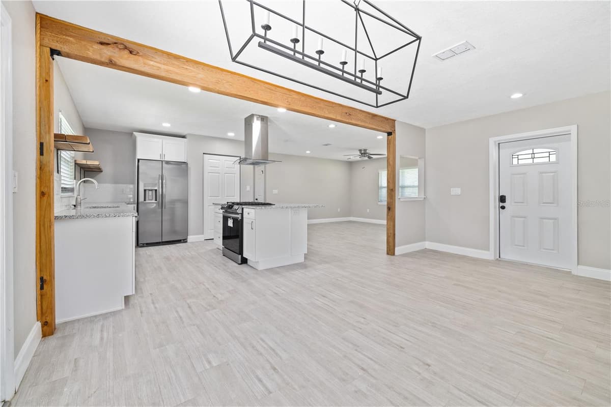 408 VIRGINIA AVENUE — photo 4 of 26