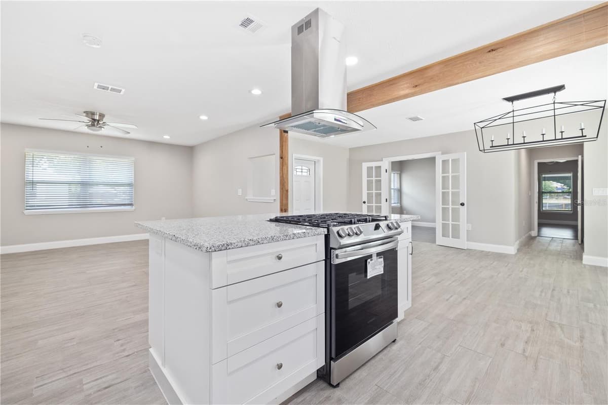 408 VIRGINIA AVENUE — photo 9 of 26