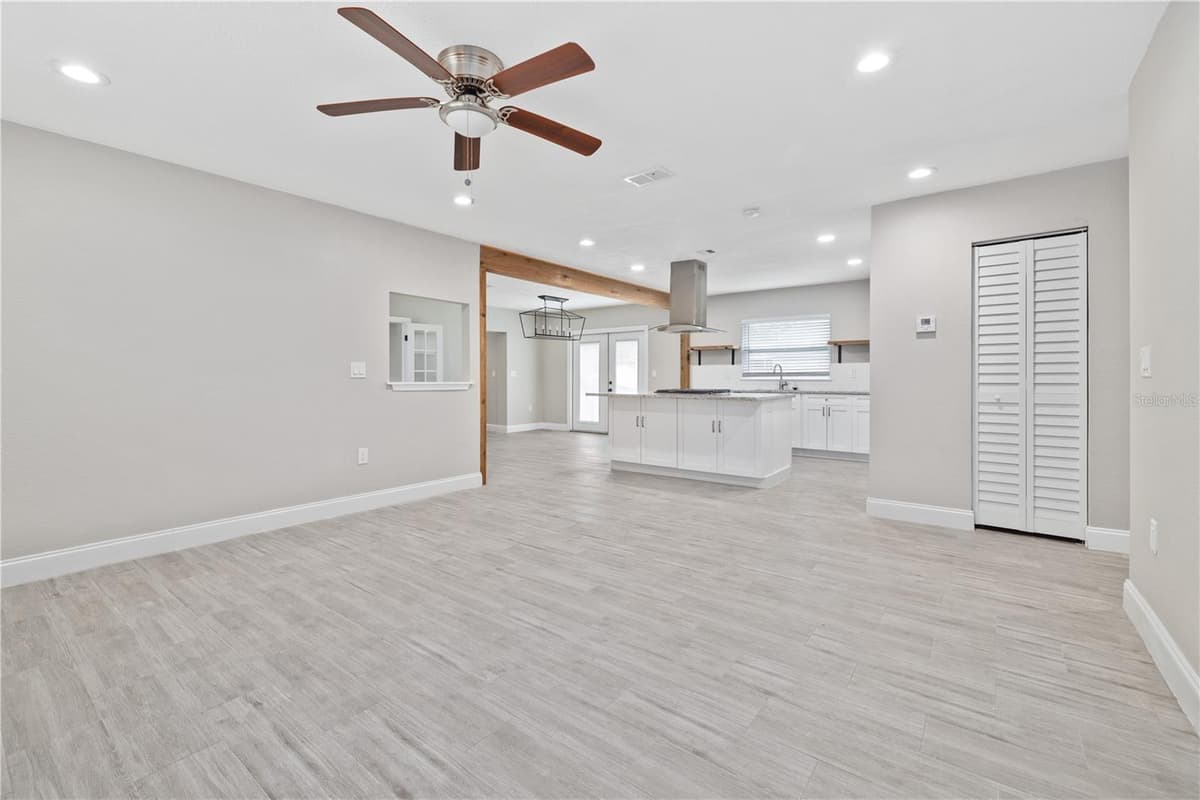 408 VIRGINIA AVENUE — photo 10 of 26
