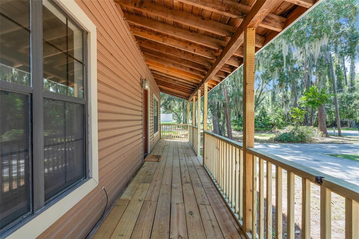 31018 COVE ROAD — photo 37 of 52