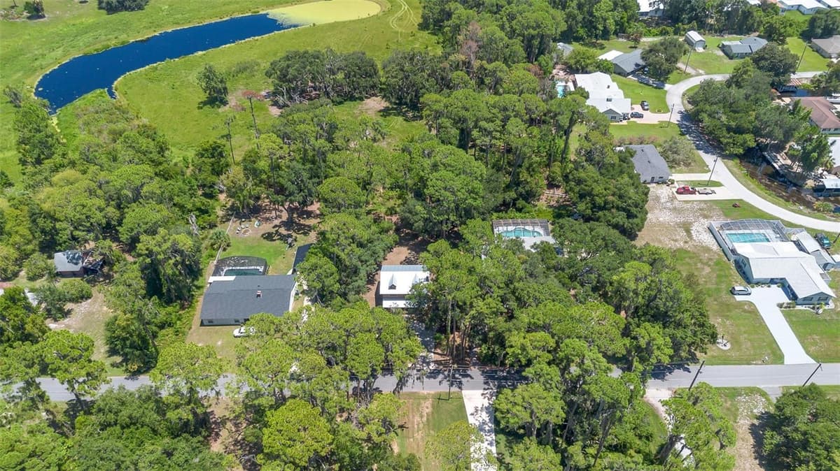 31018 COVE ROAD — photo 49 of 52