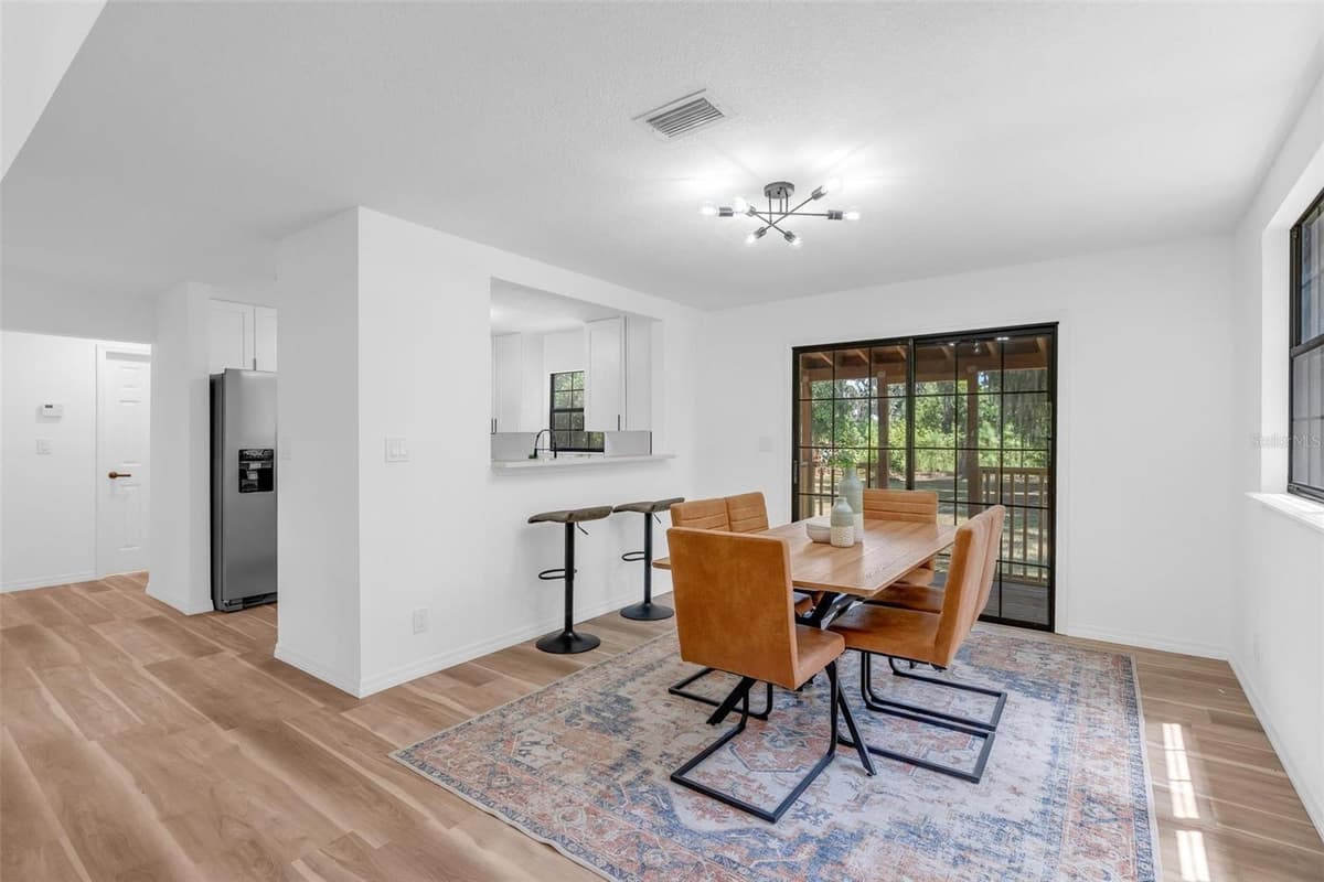 31018 COVE ROAD — photo 17 of 52