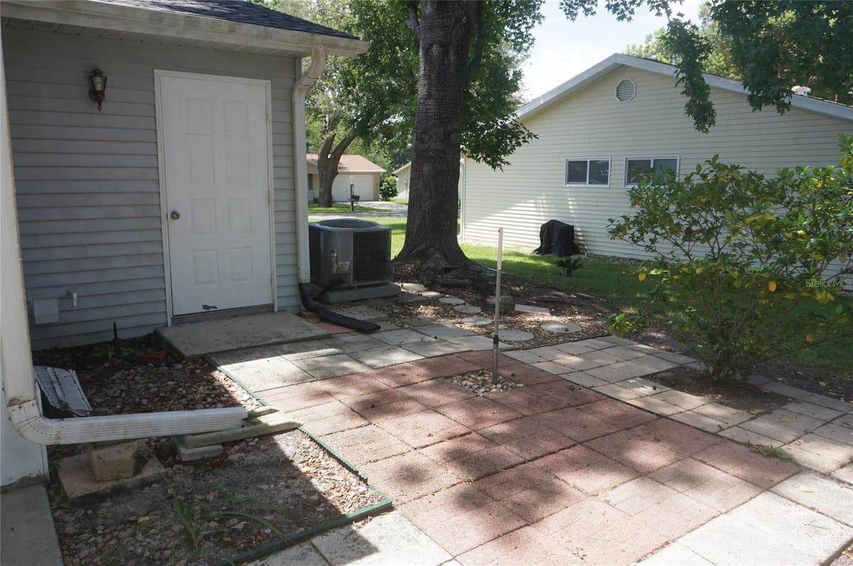 10961 84TH AVENUE — photo 36 of 41