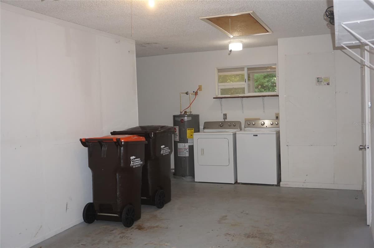 10961 84TH AVENUE — photo 38 of 41