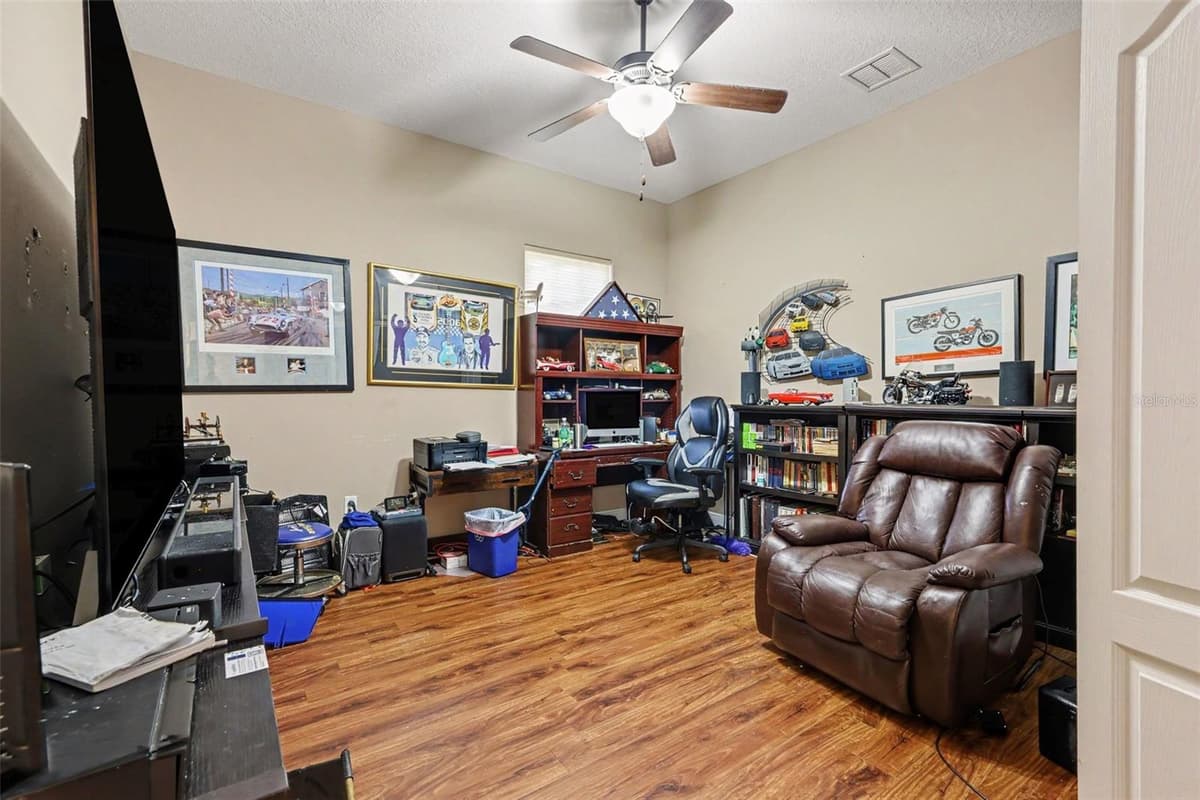 1182 FIESTA KEY CIR — photo 13 of 25