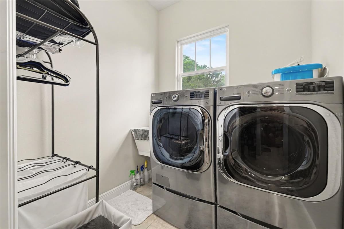 1182 FIESTA KEY CIR — photo 24 of 25