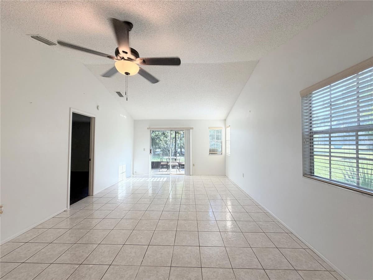 12605 KNOLLBROOK LANE — photo 18 of 22