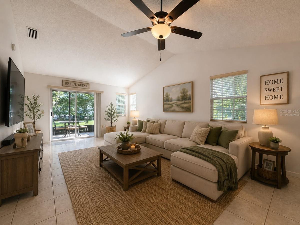 12605 KNOLLBROOK LANE — photo 4 of 22