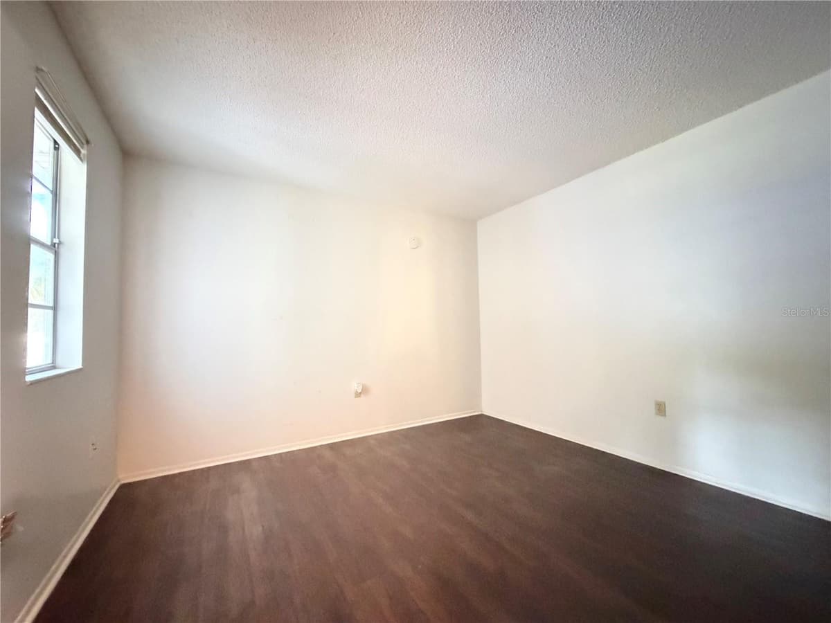 12605 KNOLLBROOK LANE — photo 14 of 22