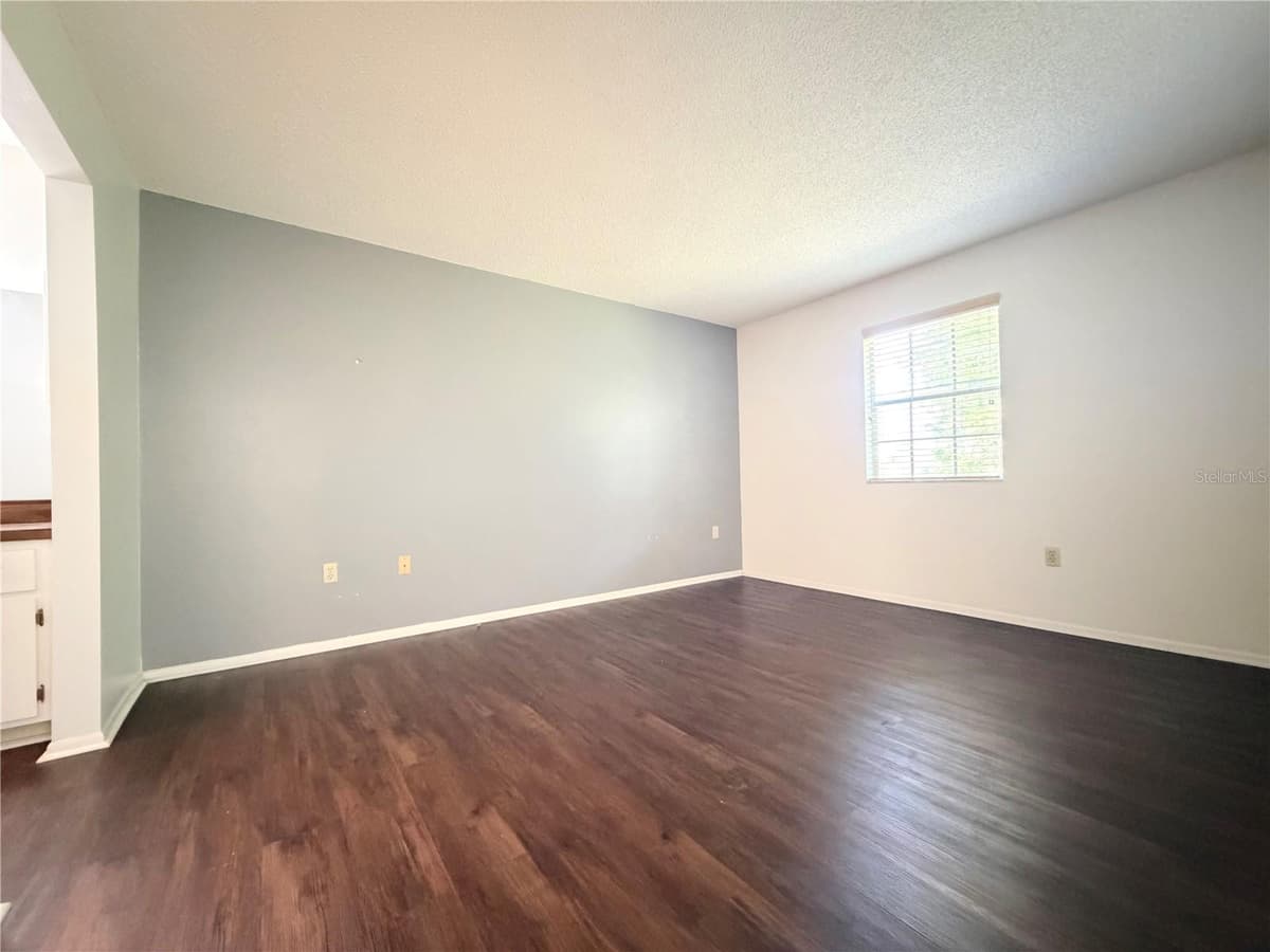 12605 KNOLLBROOK LANE — photo 11 of 22