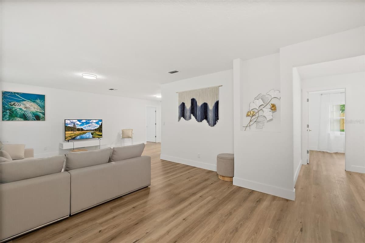 24 FELTER LANE — photo 30 of 50