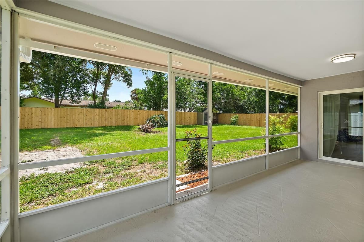 24 FELTER LANE — photo 41 of 50