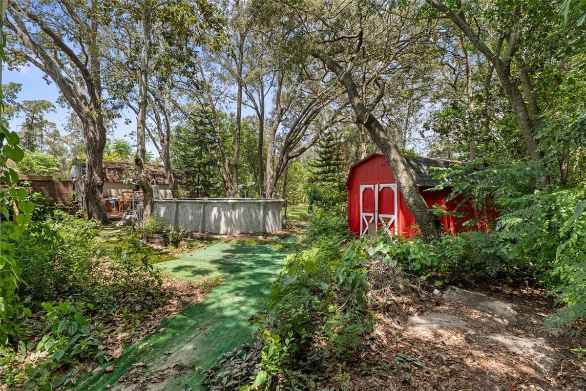 3322 SUSAN DRIVE — photo 31 of 32