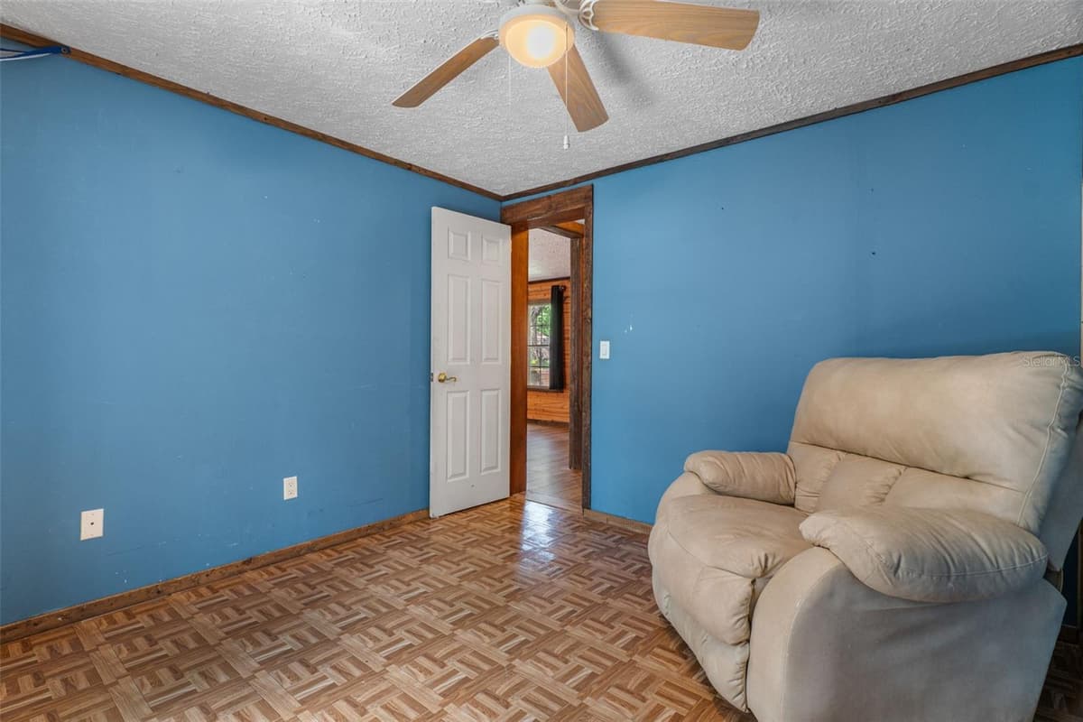 3322 SUSAN DRIVE — photo 26 of 32