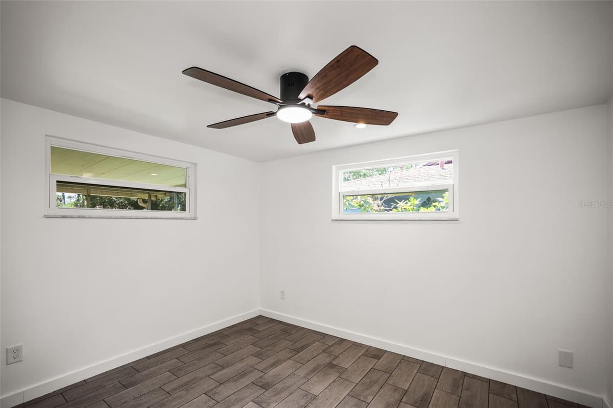 5646 QUIST DRIVE — photo 11 of 21