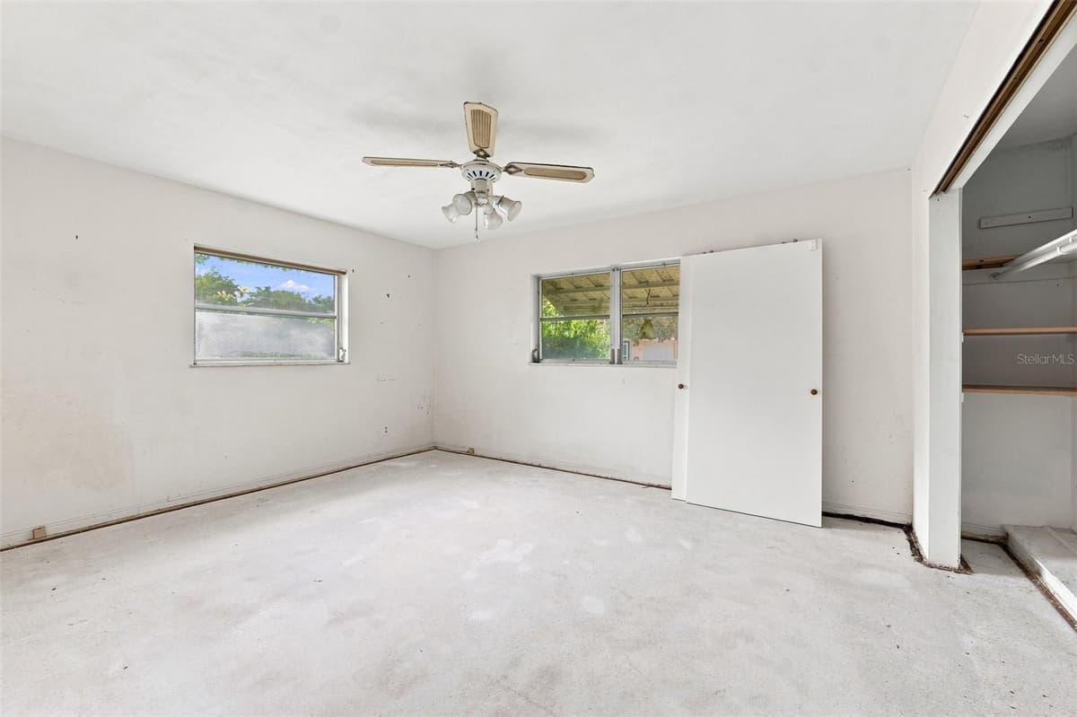2310 INDIGO DRIVE — photo 10 of 17
