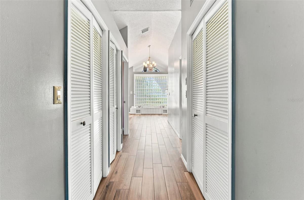 15923 ELLSWORTH DRIVE — photo 27 of 61