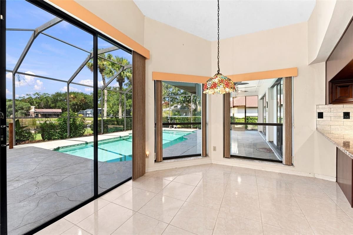 15923 ELLSWORTH DRIVE — photo 19 of 61