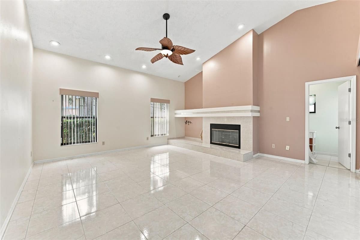 15923 ELLSWORTH DRIVE — photo 20 of 61