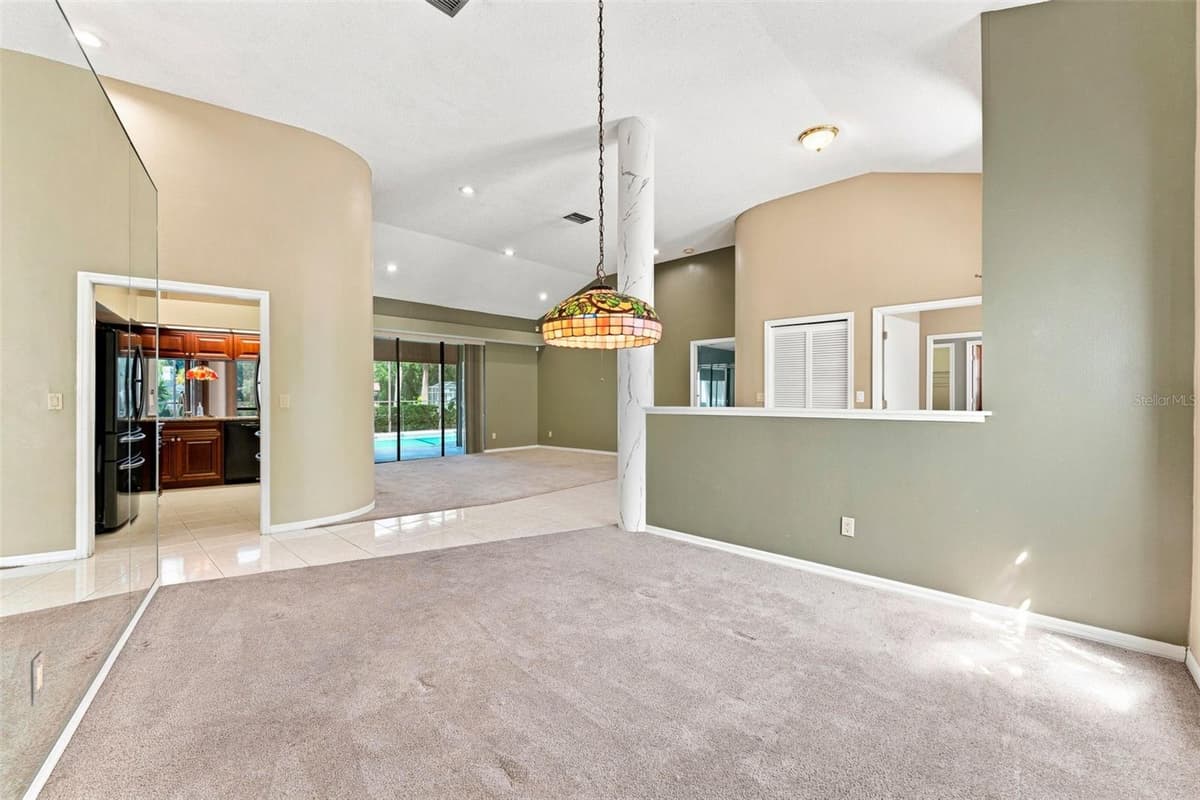 15923 ELLSWORTH DRIVE — photo 9 of 61