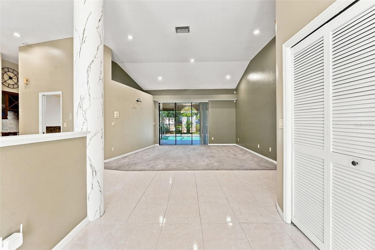 15923 ELLSWORTH DRIVE — photo 5 of 61