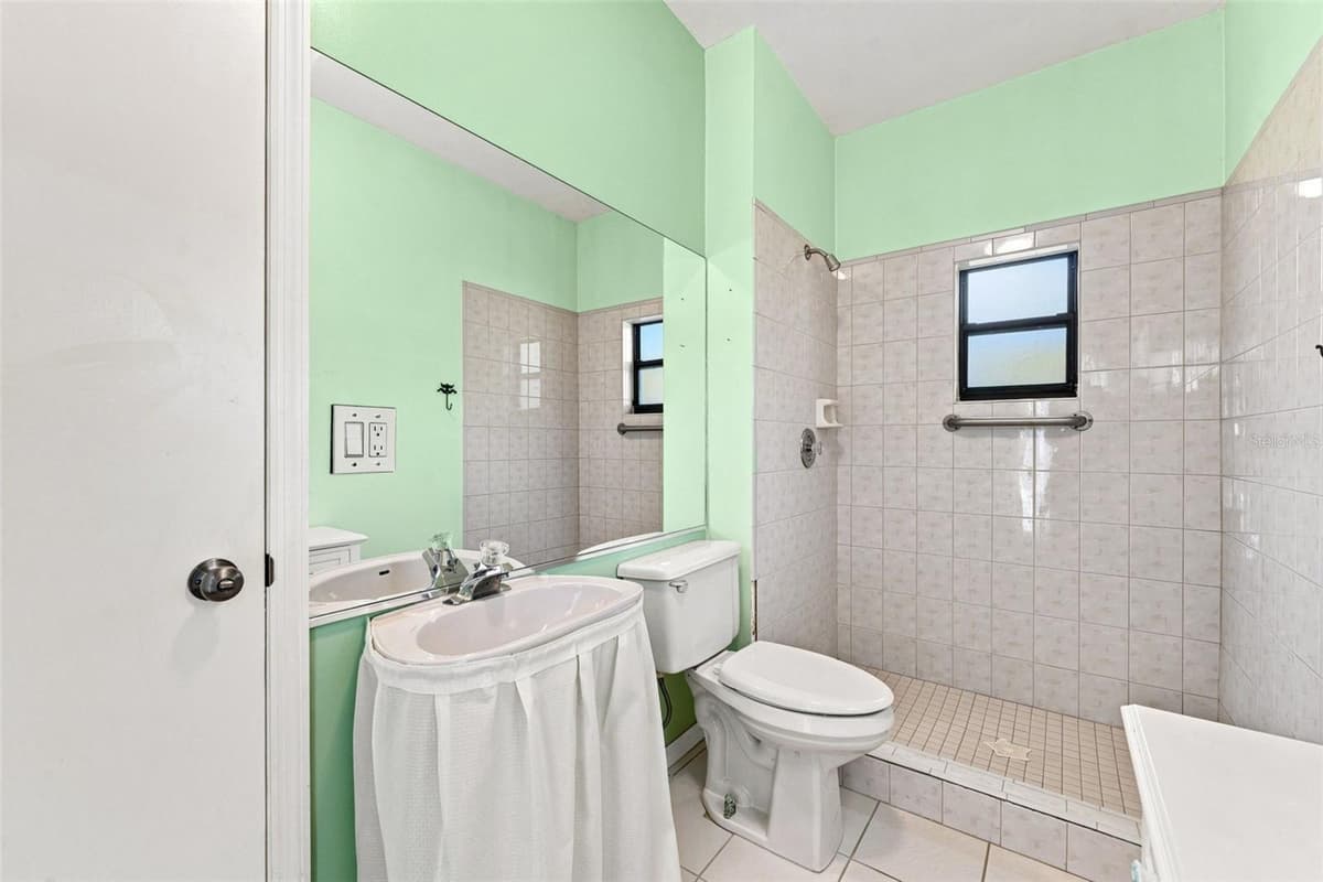 15923 ELLSWORTH DRIVE — photo 39 of 61