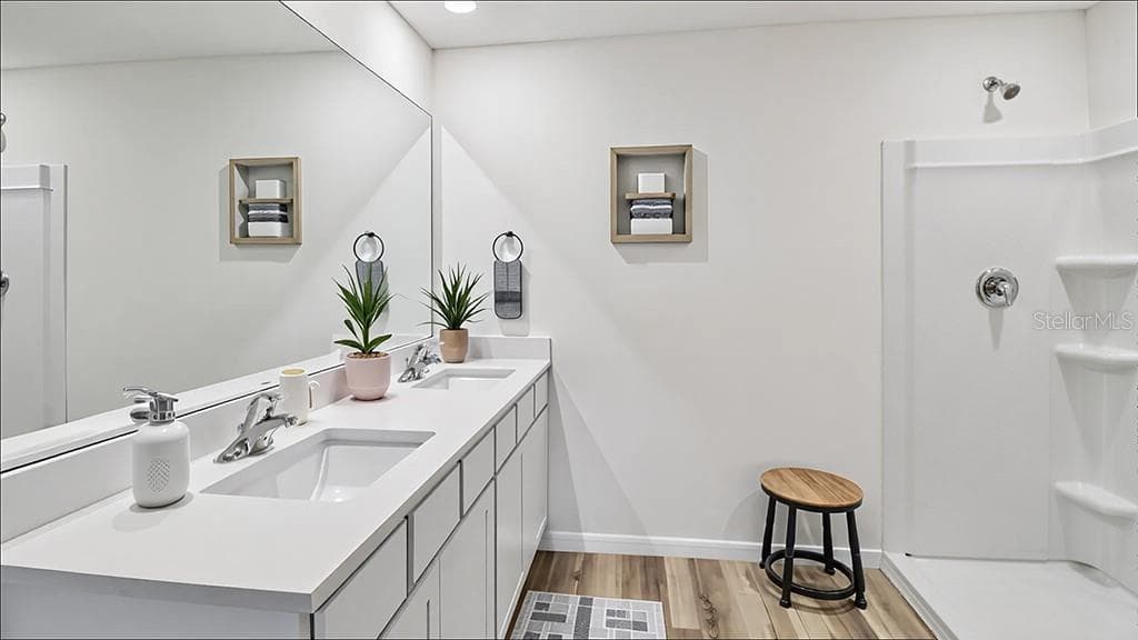 8765 TRIUMPH CIRCLE — photo 6 of 11