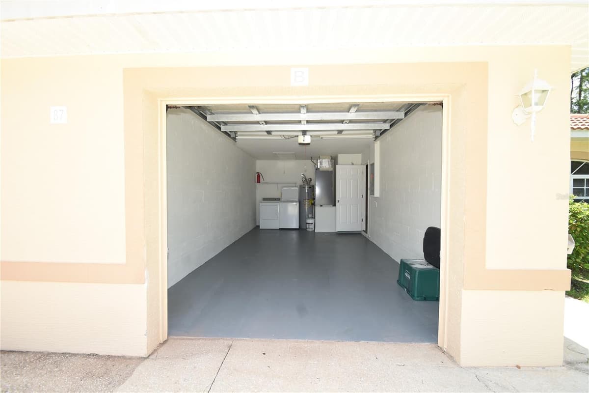 87 PONY EXPRESS DRIVE — photo 17 of 48