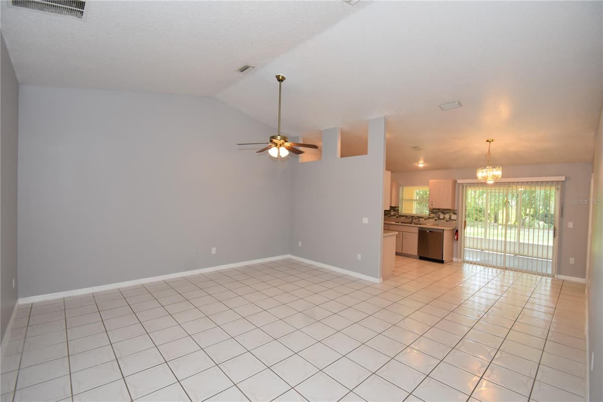 87 PONY EXPRESS DRIVE — photo 5 of 48