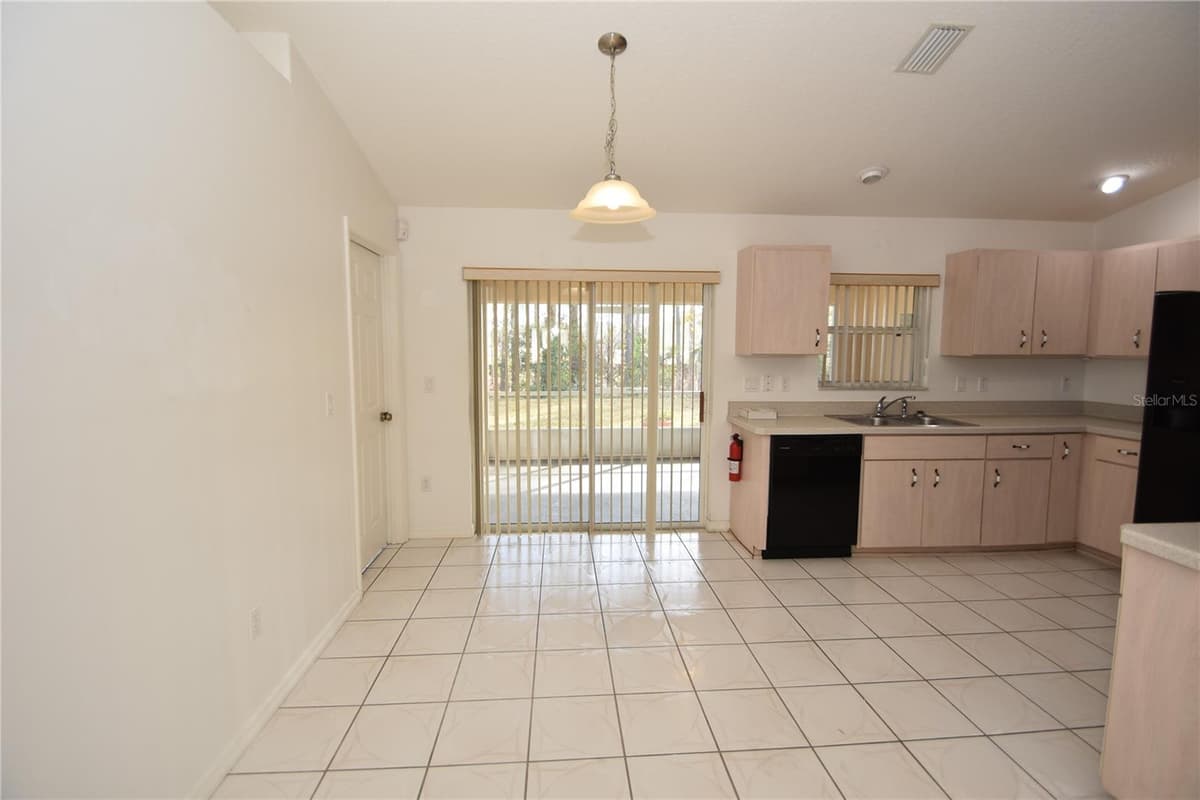 87 PONY EXPRESS DRIVE — photo 35 of 48
