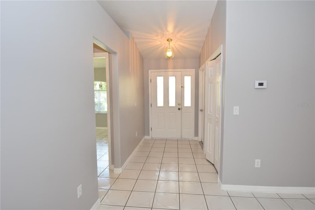 87 PONY EXPRESS DRIVE — photo 4 of 48