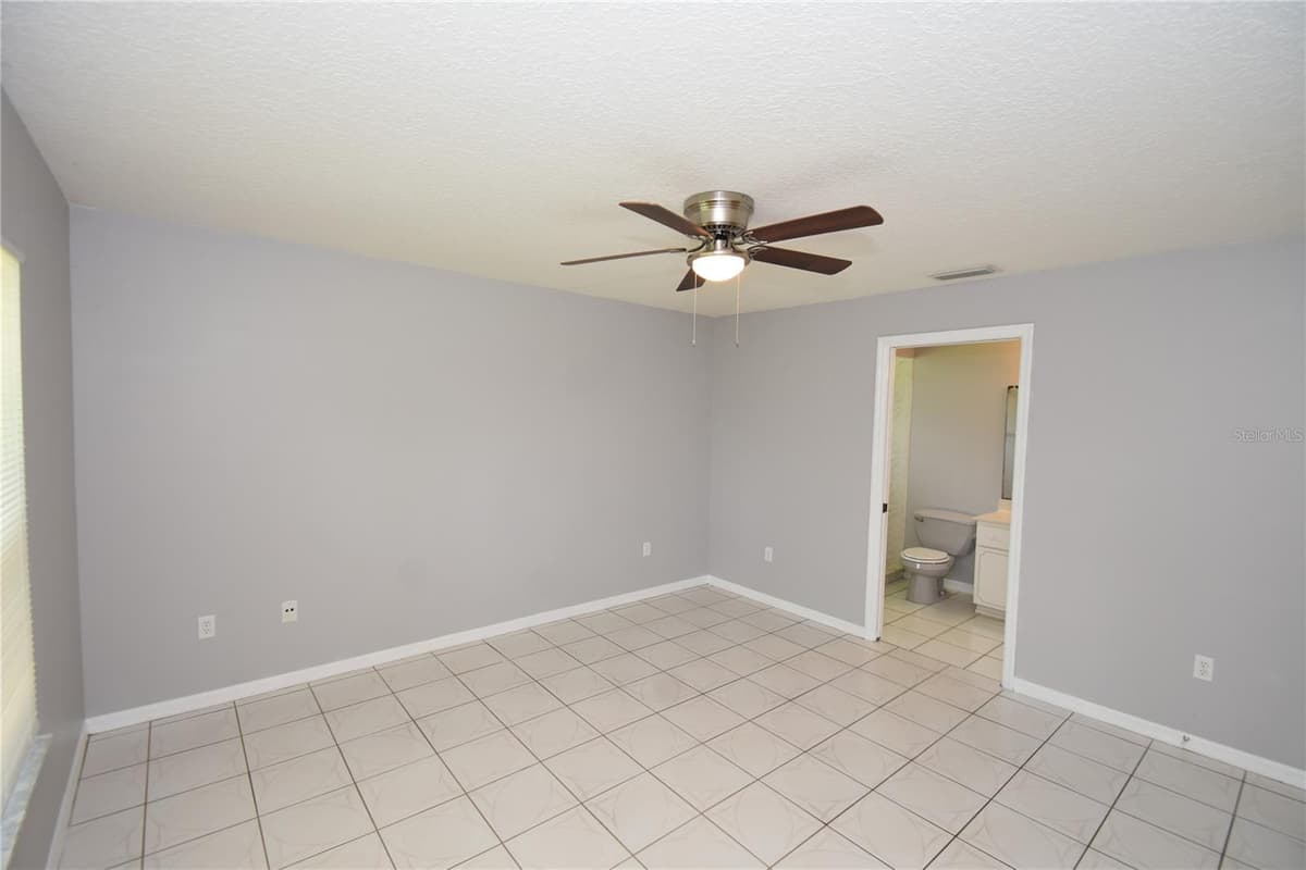 87 PONY EXPRESS DRIVE — photo 13 of 48