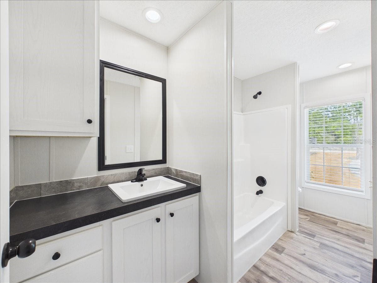 202 MIMOSA DRIVE — photo 16 of 19