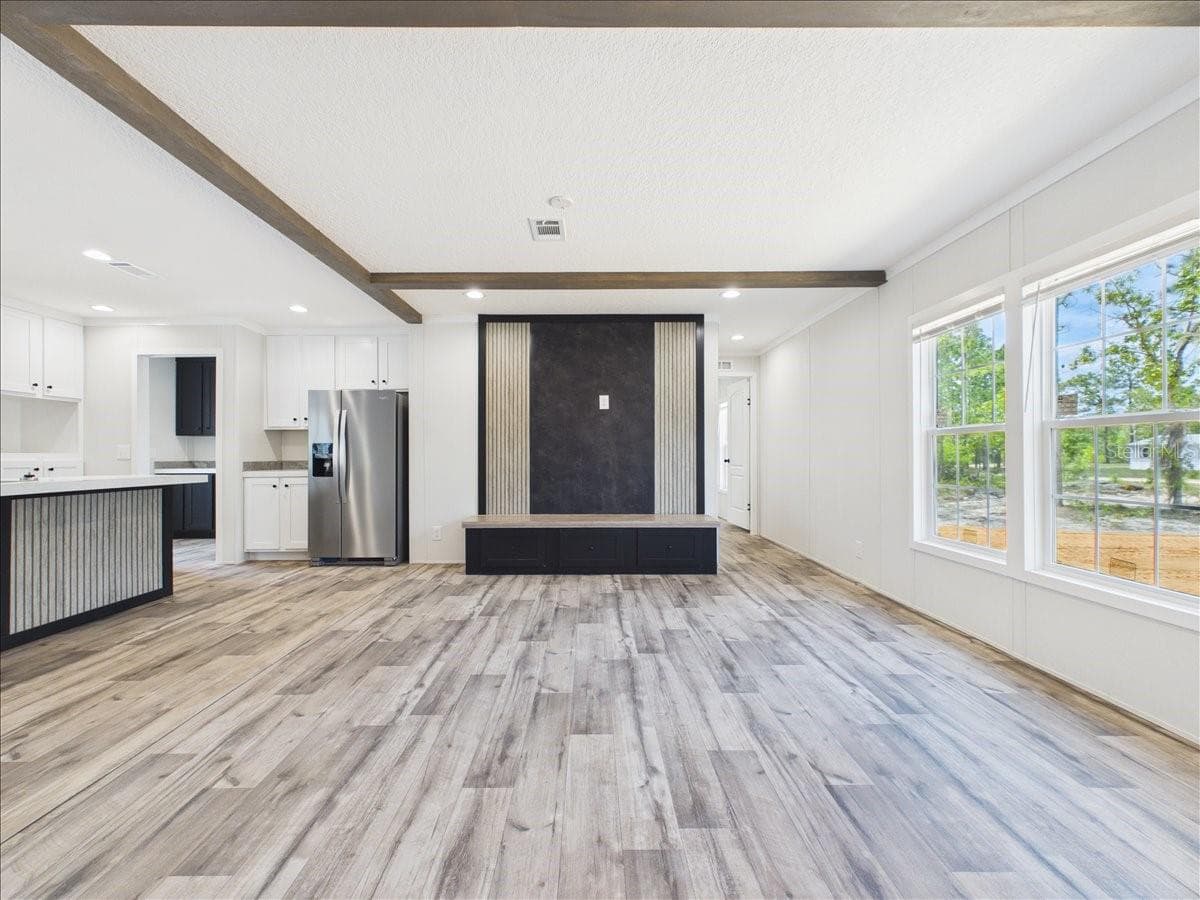 202 MIMOSA DRIVE — photo 8 of 19
