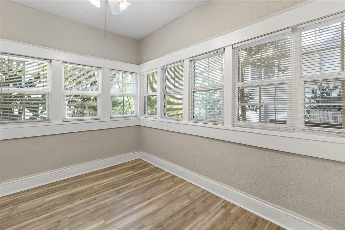 1509 WOODWARD STREET — photo 12 of 30